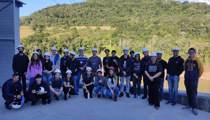  Alunos do ensino médio integrado do IFC- Luzerna realizam visita técnica à PCH Linha Rica