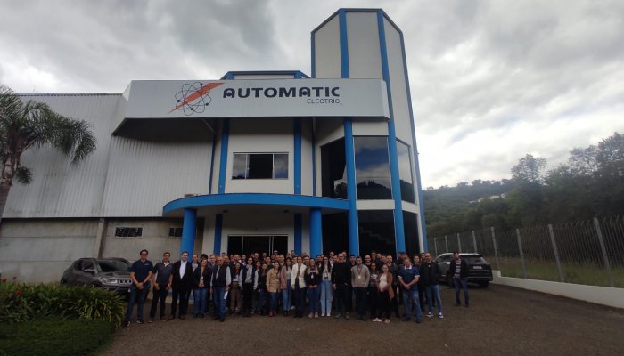 NOVATECH AUTOMATION, faz visita técnica e de negócios na Automatic